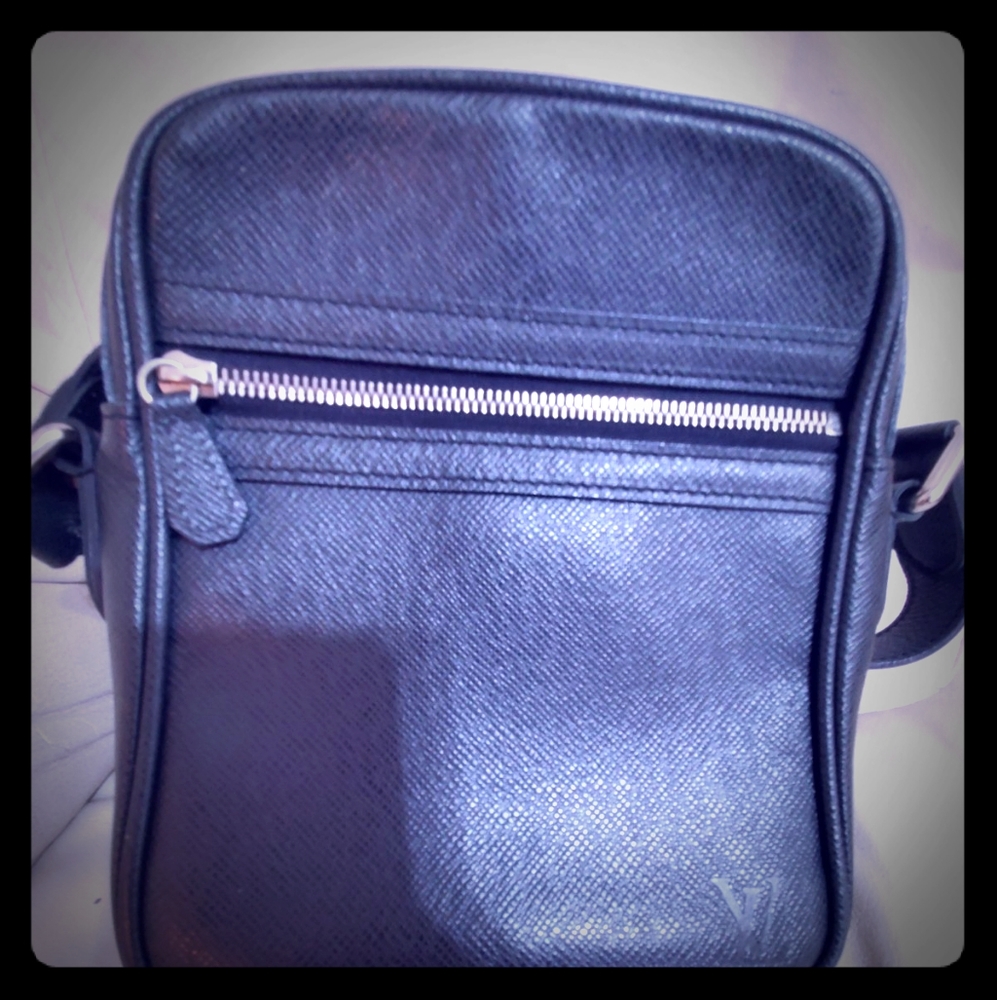 Louise Vuitton Crossbody